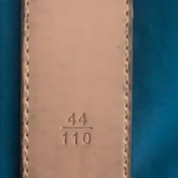 Louie Vuitton belt - Picture 3 of 3